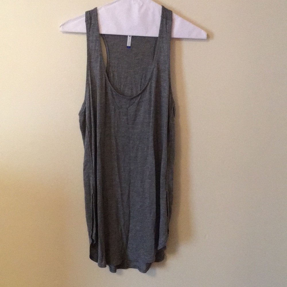 Tresics Basic Gray Racerback Long TShirt ~ Size L